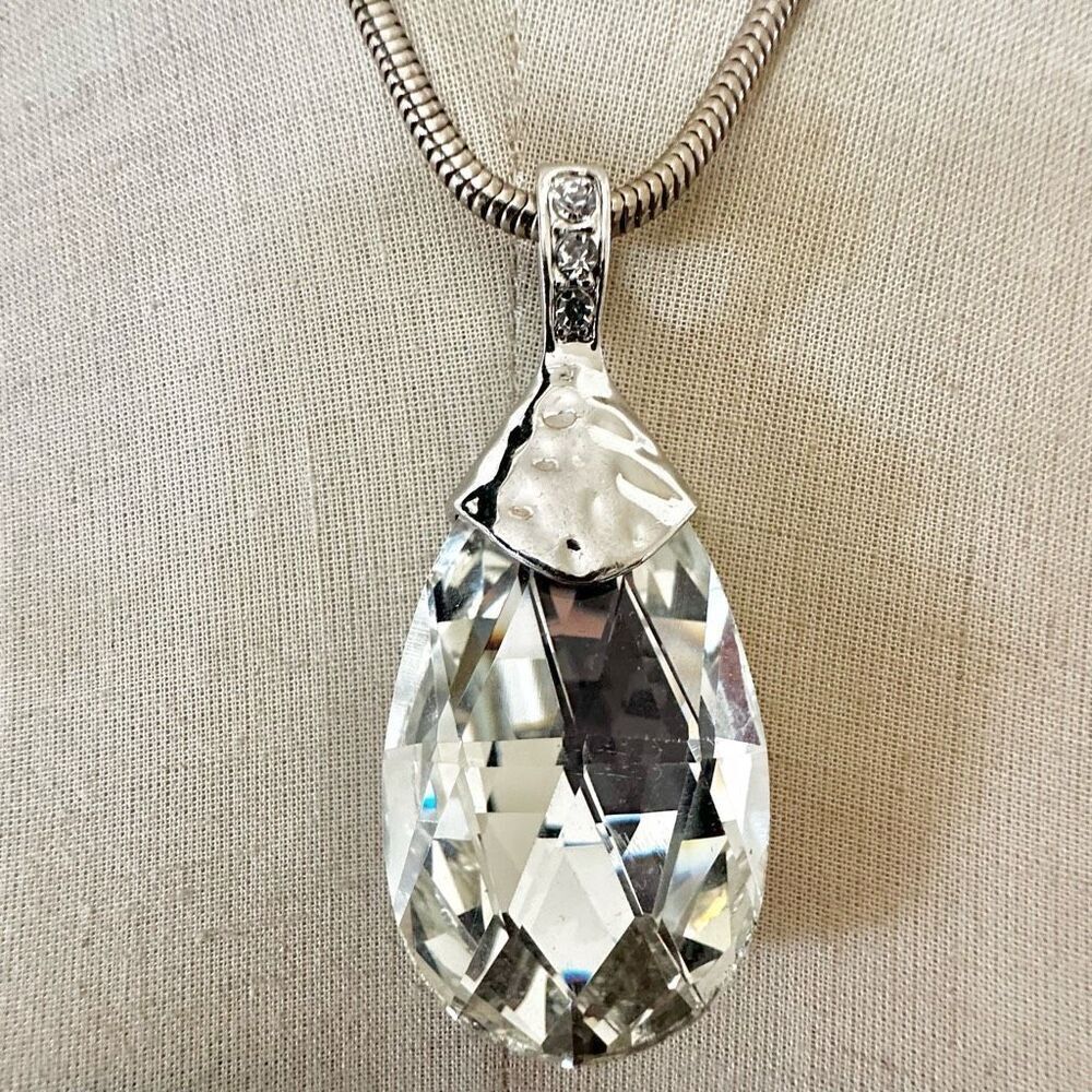 Vintage Crystal Teardrop Necklace